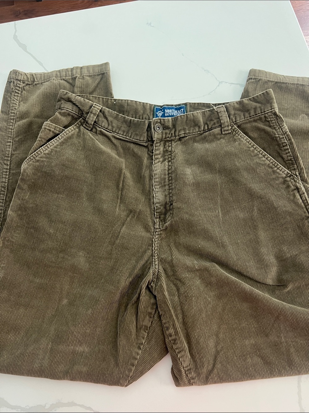 Northeast Outfitters Men's Corduroy Pants in Olive